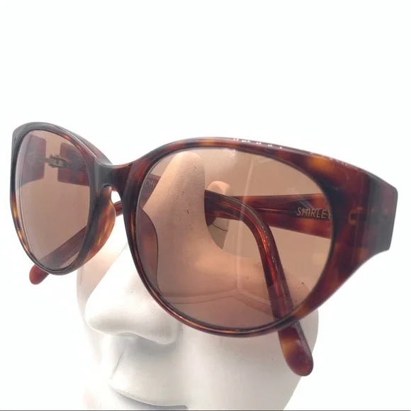 Liz Claiborne Shirley Tortoise Oval Sunglasses Frames - Picture 3 of 6